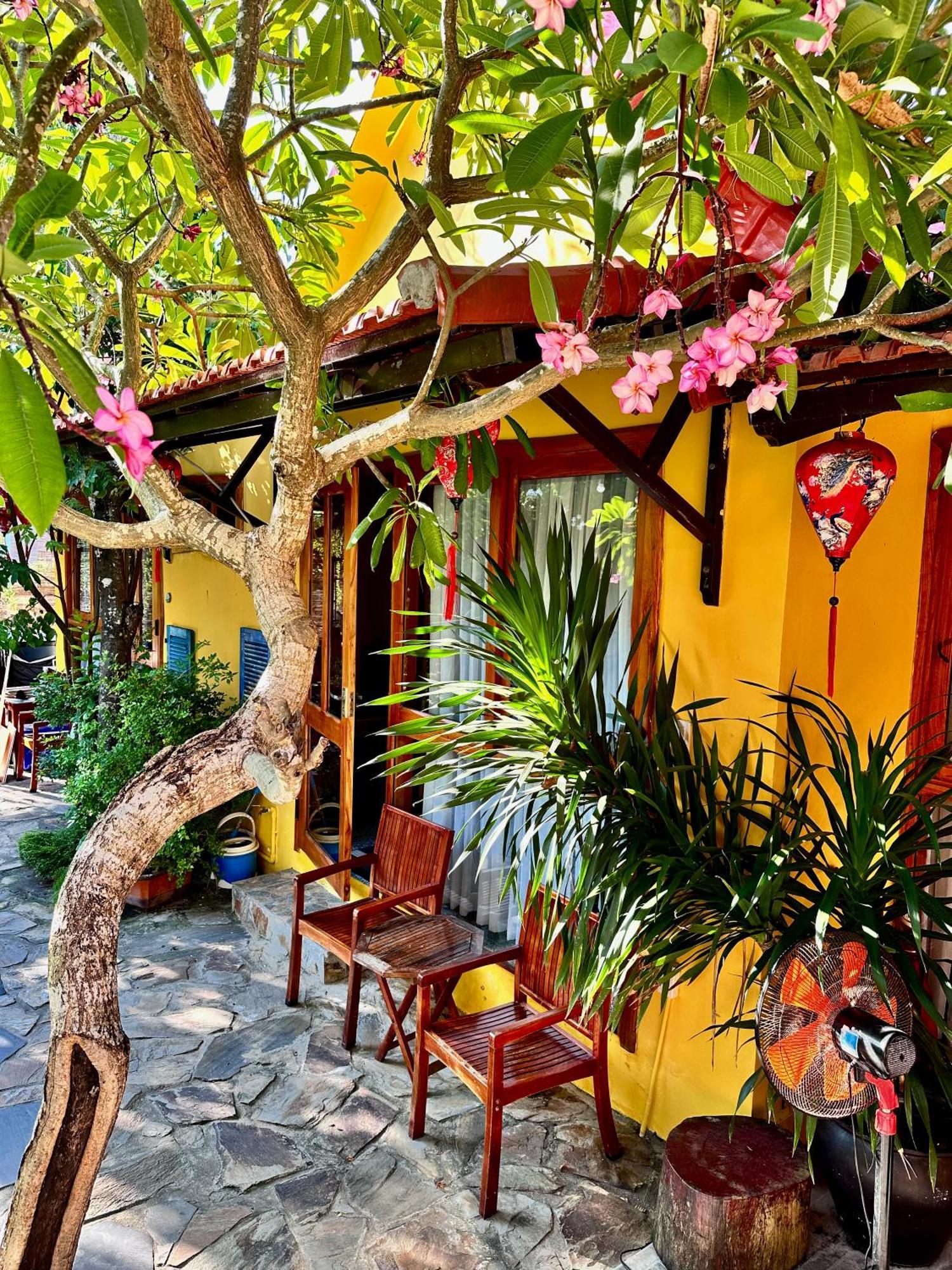 La Belle An Bang Seaside Hideaway-3 Min Walk To Beach,Pool,Family Friendly Hoi An Exteriör bild